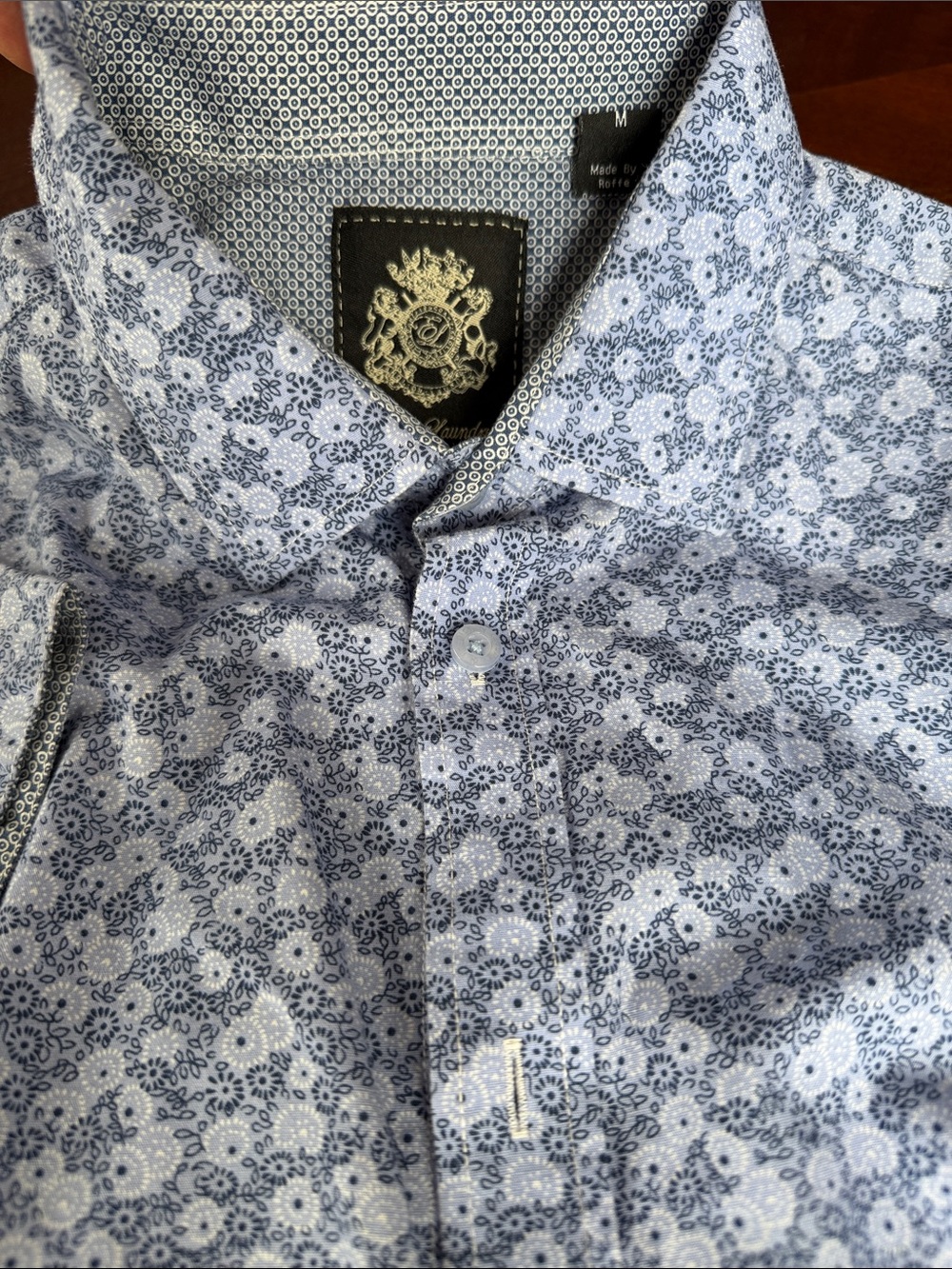 English Laundry Men's Light Blue Floral Button-Down short sleeve Shirt size M